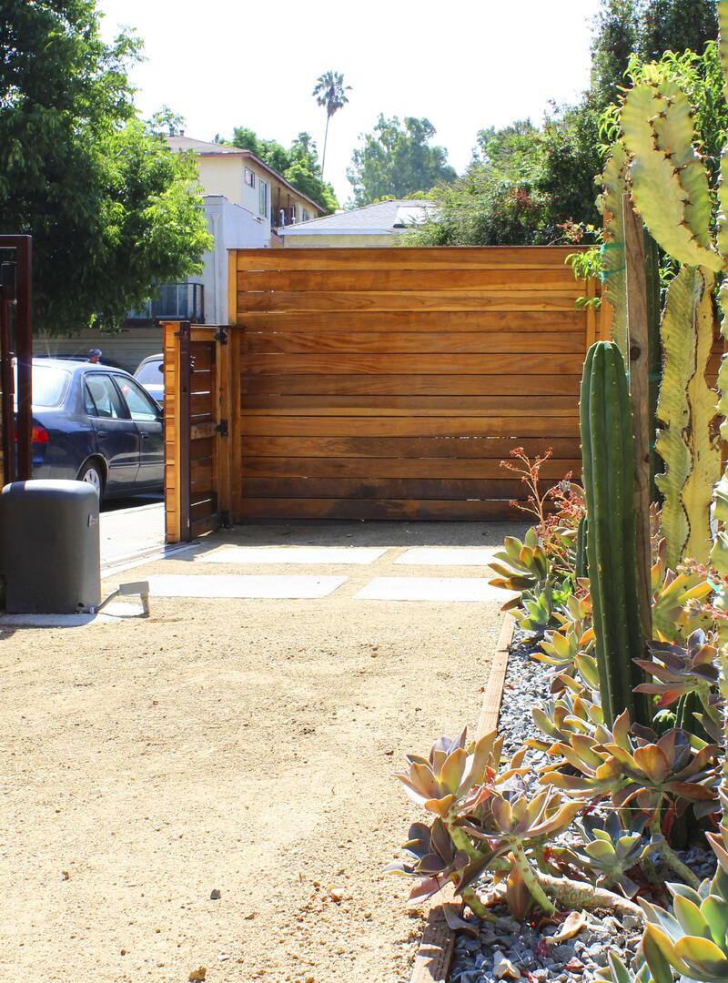 Decomposed Granite and Concrete Paver Driveway